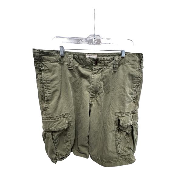 GAP Other - Vintage Y2K GAP Men's 36 Cargo Shorts Army Green Canvas Faded Skater Grunge